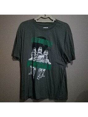 Graphic tshirt star wars size large